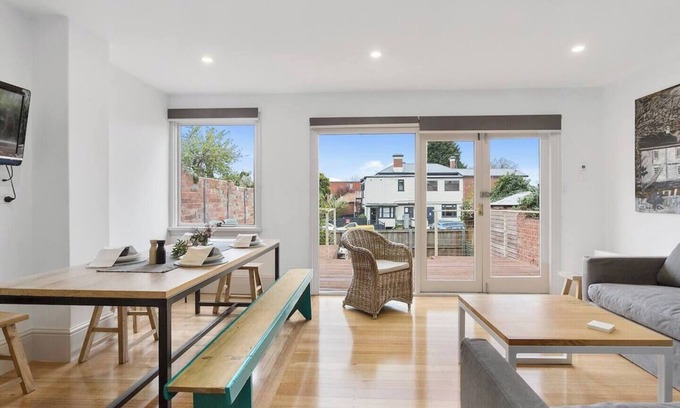 Battery Point Haus | Victorias Terrace in Beautiful Battery Point