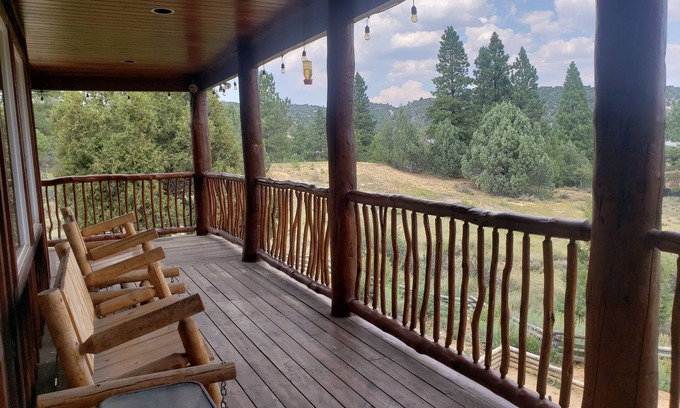 Long Valley Junction Kabine | Happy Trails Duck Creek Family Hideout!