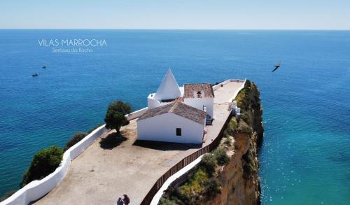 Alporchinhos Resort | Vilas Marrocha