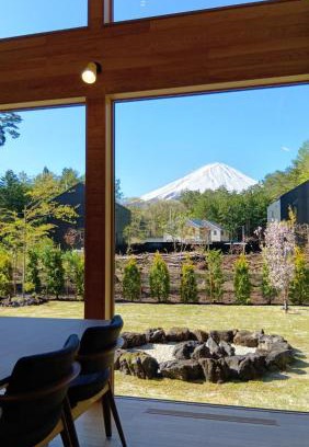 Fujikawaguchiko Villa | Villa 峰々