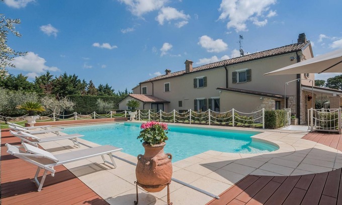 Fano Villa | Villa Alis 12 - Fünf Schlafzimmer Villa, Schläft 12