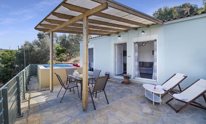 Katomerion Villa | Villa "Amaryllis" mit Meerblick, 2 privaten Terrassen und WLAN