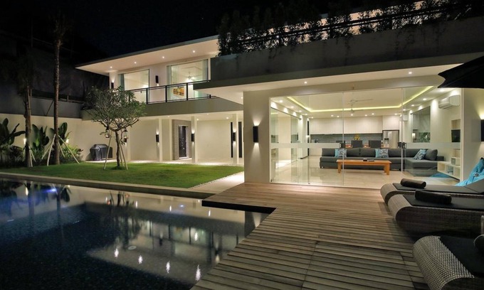 Petitenget Villa | Villa Aquila Seminyak