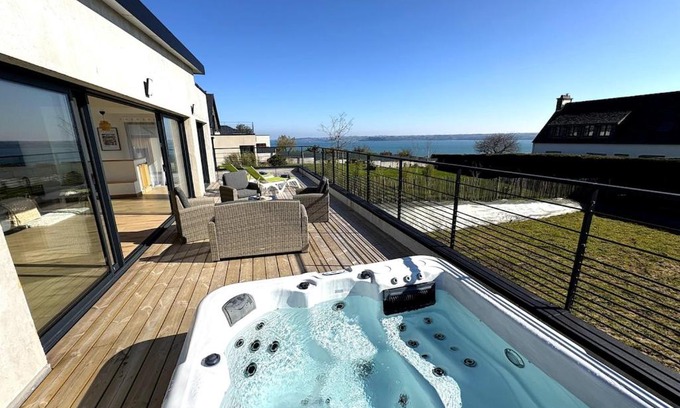 Carantec Villa | Villa Armor Vue mer et Spa