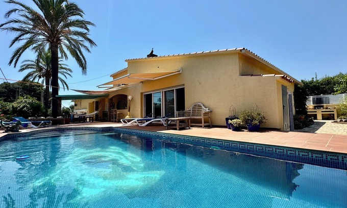 El Mas Bosca Villa | Villa Arte – Künstlerische Wohlfühloase mit Pool & Garten in Rosasa