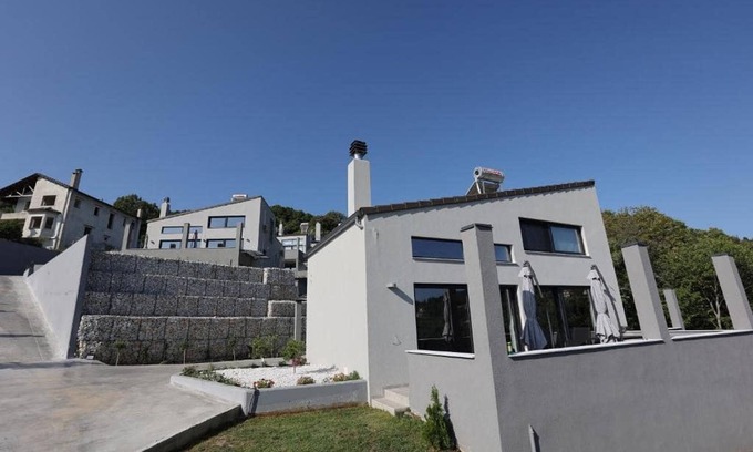 Agia Villa | Villa Athina Green Holidays