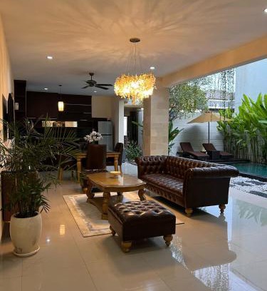 Mumbul Villa | Villa Avi