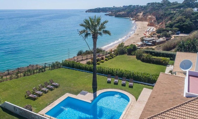 Olhos D'Agua Haus | Villa Casa Amendoeiras by LovelyStay