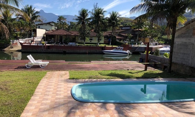 Bracui Haus | Villa com deck e piscina privativa, vigilância 24 horas no condomínio Bracui