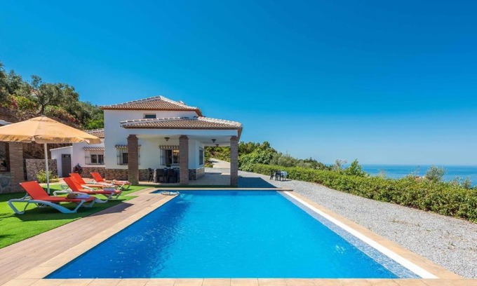 Sayalonga Haus | Villa Dajabe Sayalonga by Ruralidays