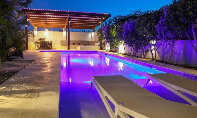 Esmeralda Villa | Luxuriöse Villa in A +++ Lage mit privatem Pool und Terrasse mit Meerblick