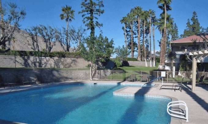 Racquet Club West Haus | Villa Felicity-luxury Villa With Mountain View