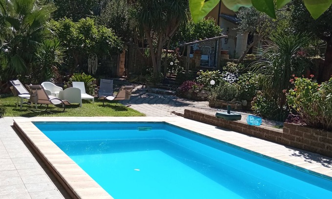 San Felice a Cancello Wohnung | Villa ; Guest accommodation in independent wing