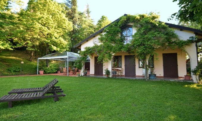 Pieve Salutare Villa | Villa in einem märchenhaften kleinen Wald