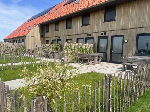 Leons Haus | Villa in Leons with Sloop Rentals