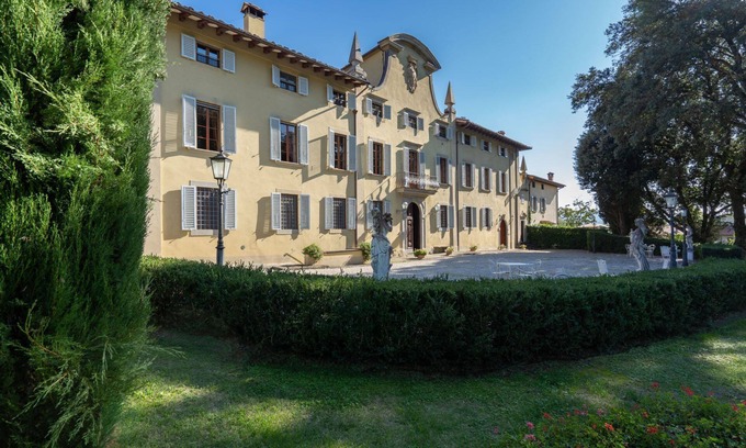 Ronta Villa | Villa in Ronta mit 13 Schlafzimmern 26 Schlafplätzen