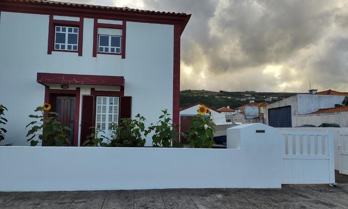 Santa Cruz das Flores Haus | Villa Kai Casa frente al mar y completamente restaurada