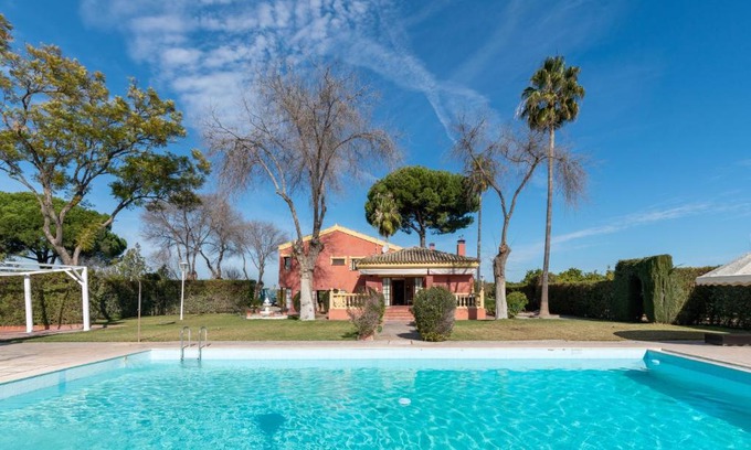 Moron de la Frontera Villa | Villa Lucrecia