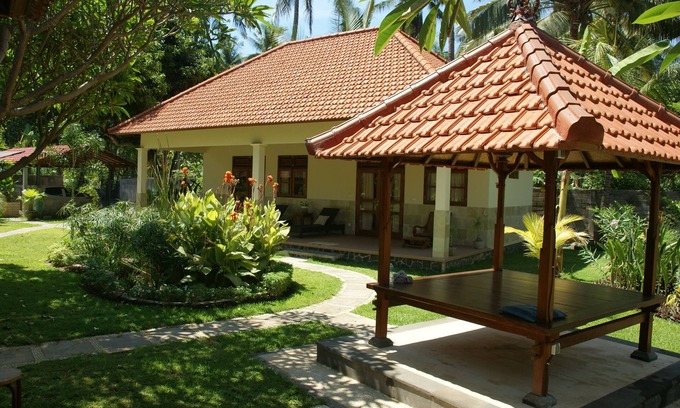 Tejakula Villa | Villa MaLiNa- 2 private houses for family with 4-bedrooms, in north of Bali