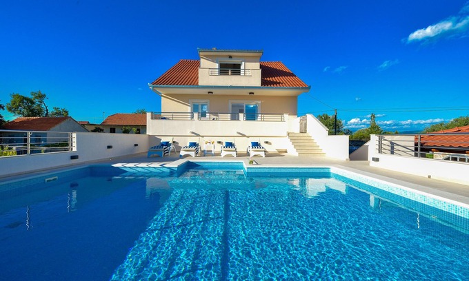 Unesic Villa | Villa Mendula mit Pool und Sauna