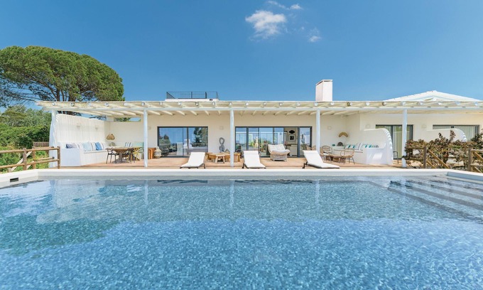 Melides Villa | Villa 'Monte Da Torre' mit Meerblick, Wi-Fi und Klimaanlage
