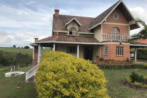 Los Santos Haus | Villa Monterrey- Mesa de Los Santos