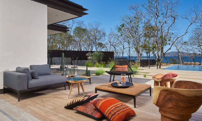 Playa Langosta Villa | Villa am Strand - 8 Schlafzimmer / Schlafmöglichkeiten für 20 - Frühstück inbegriffen