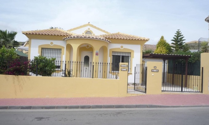 Mazarron Villa | Villa 'Nala' mit Pool und WLAN