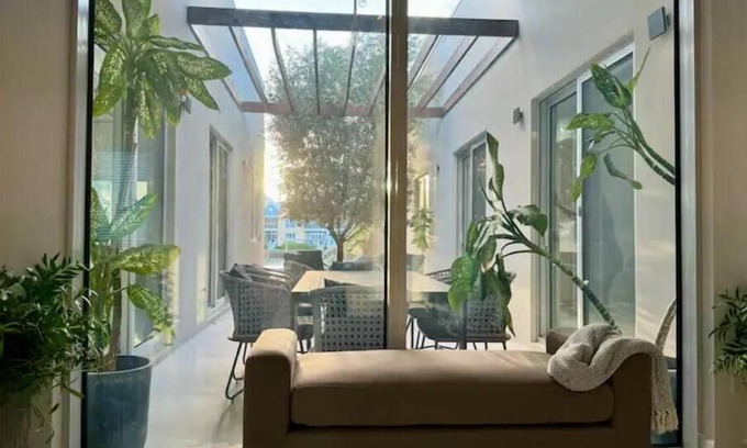 South Sound Haus | Villa Olea - Grand Harbour