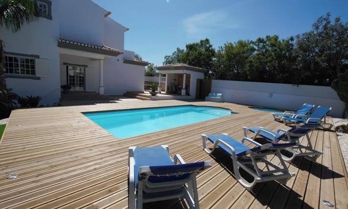 Guia Villa | Villa Perla - Drei Schlafzimmer Villa, Schläft 6