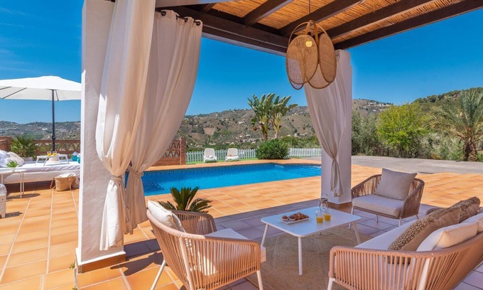 Frigiliana Villa | Villa Pitaya Frigiliana by Ruralidays