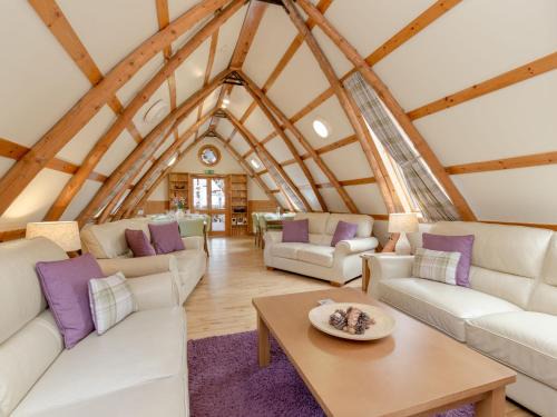Maybole Villa | Villa Rabbie Burns Lodge by Interhome