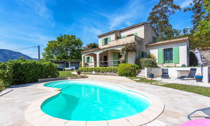 Berre-des-Alpes Villa | VILLA ROCHE GRISE VI3010 by RIVIERA HOLIDAY HOMES