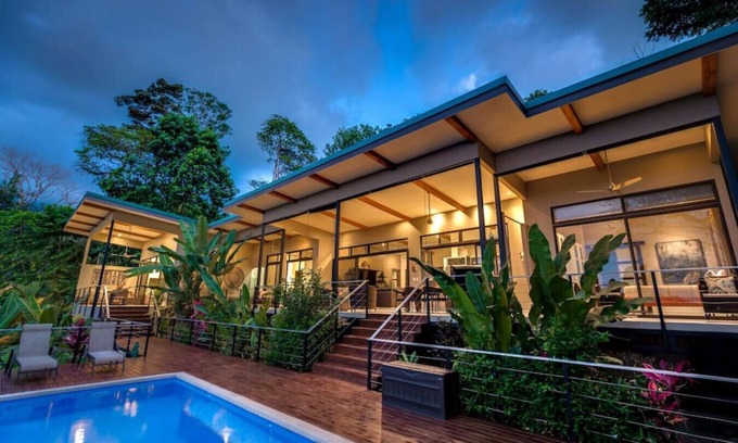 Uvita Haus | VILLA SANA VIDA · OCEAN VIEW PRIVATE BEACH ACCESS, WE HAVE IT ALL (Walk to the Beach)