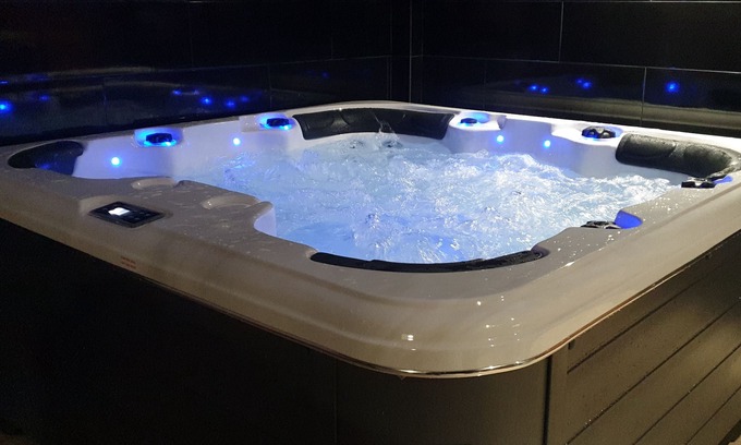 Vale de Carro Villa | Villa Summertime - AC - PRIVATE JACUZZI - kostenlose Fahrräder - zu Fuß zum Strand und Dorf