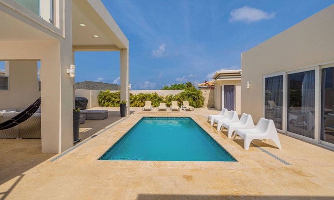 Esmeralda Villa | Villa/ Sunset view / Close to the best beaches