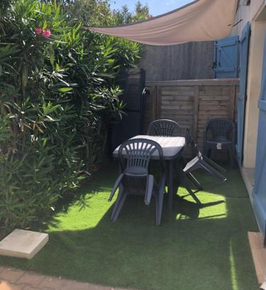 Sainte-Marie-Plage Haus | Villa Tim avec piscine commune et à deux pas de la plage