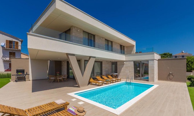 Linardici Villa | Villa VISTA with private pool and sauna