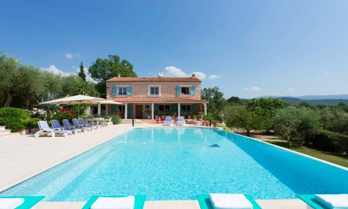 Saint-Cezaire-sur-Siagne Villa | Villa mit privatem Pool (14m x 7m), 5 Schlafzimmer, Whirlpool, WLAN, Garten