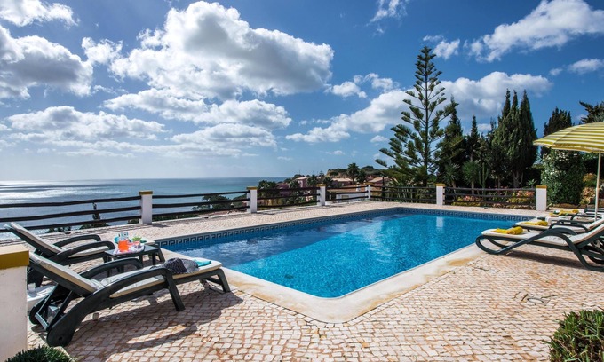 Praia da Luz Villa | Villa mit herrlichem Meerblick und Pool, Luz, Lagos