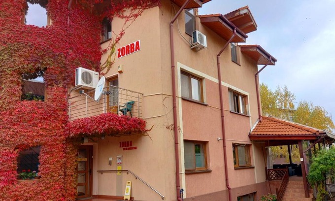 Sector 2 Haus | Villa Zorba