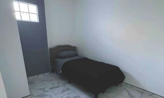 Mexicali Wohnung | Villas de Ruby Gated w/parking