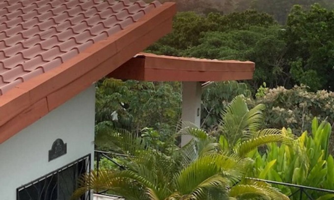Uvita Kabine | Ocean View Kabine. Moderne 1BR 1BA voll ausgestattete Küche. Zu Fuß zum Strand.
