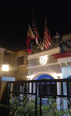 Tacloban Haus | Viner's Inn