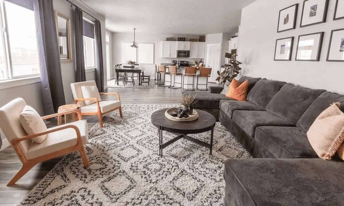 Vineyard Haus | Vineyard Retreat Loaded w/ Games and Activities