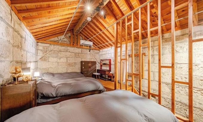 Otawara Sonstige | Vintage barn with BBQ, Projector & Fresh Veggies