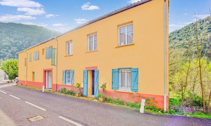 Gornies Haus | Ferienhaus mit direktem Zugang zum Fluss