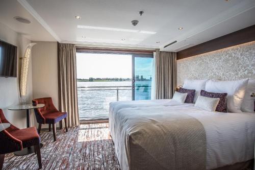 Dusseldorf Old Town Hotel | VIVA RIVERSIDE Altstadt Düsseldorf
