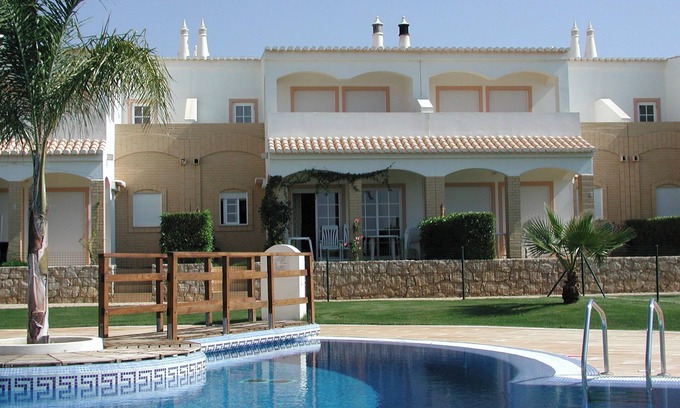 Montes de Alvor Haus | Vivenda Franco - Pool & Garden