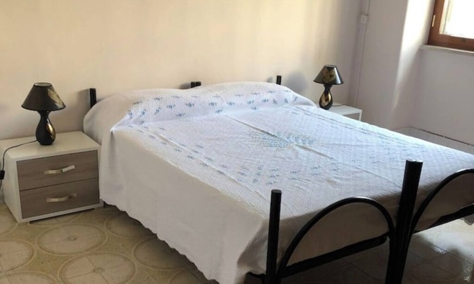 Pomigliano D'arco Bed & Breakfast | Vrbo Property